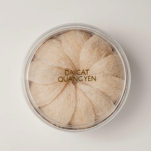 Alternative view of Yến nguyên tổ rút lông